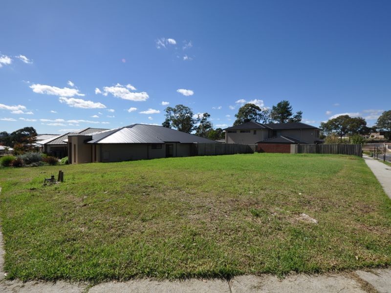 17 Drewett Circuit, Croydon VIC 3136