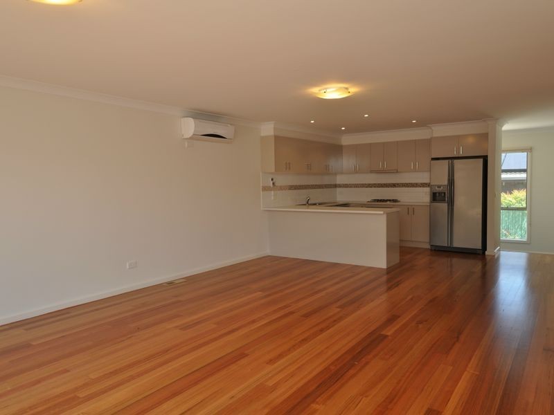 2/68 Balmoral Street, Kilsyth VIC 3137