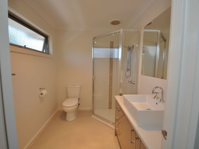 2/68 Balmoral Street, Kilsyth VIC 3137