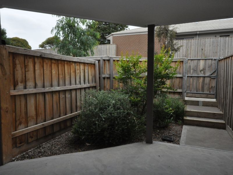 8 White Close, Lilydale VIC 3140