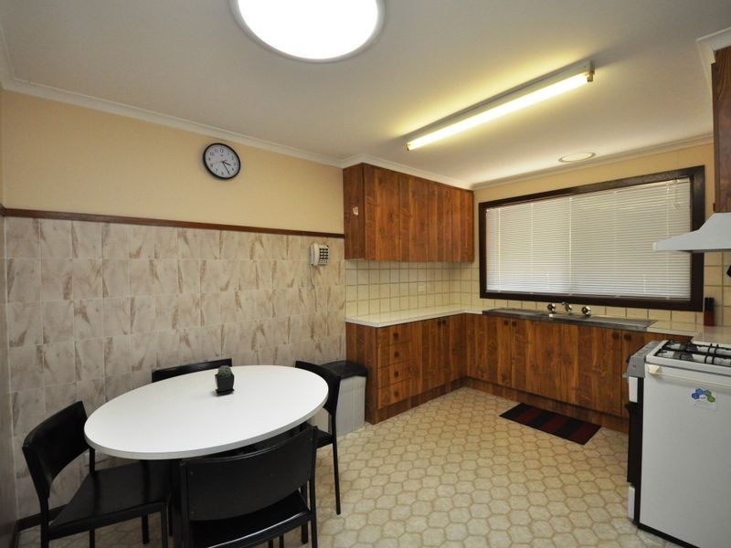 4/31 Leigh Road, Croydon VIC 3136