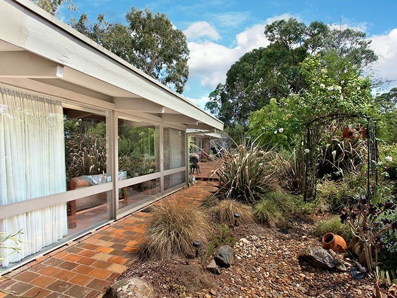 3 Ross Road, Croydon VIC 3136