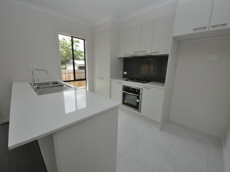 5 White Flats Terrace(448 Maroon, Croydon VIC 3136