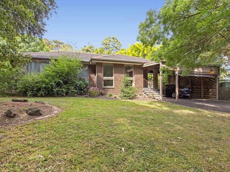 40 Batterbee Drive, Mooroolbark VIC 3138