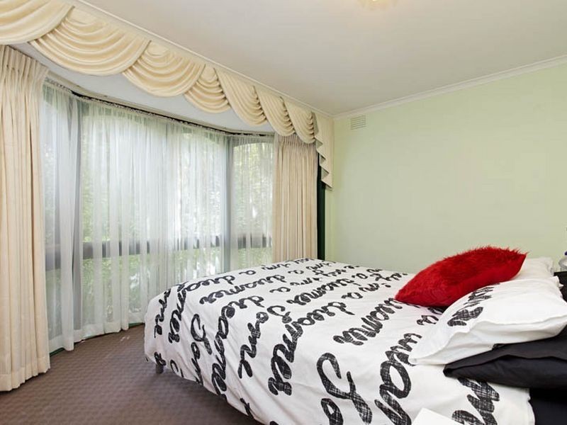 40 Batterbee Drive, Mooroolbark VIC 3138