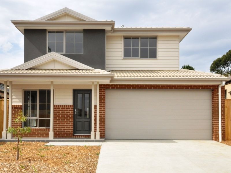 33 White Flats Terrace, Croydon VIC 3136