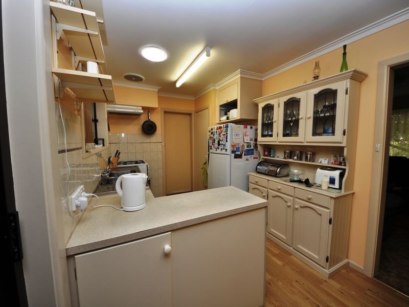 12 Central Avenue, Bayswater North VIC 3153