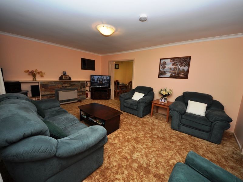 12 Central Avenue, Bayswater North VIC 3153