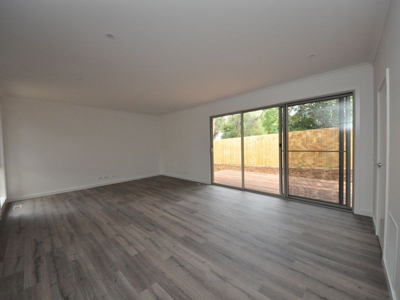 4/32-34 Timms Avenue, Croydon VIC 3136