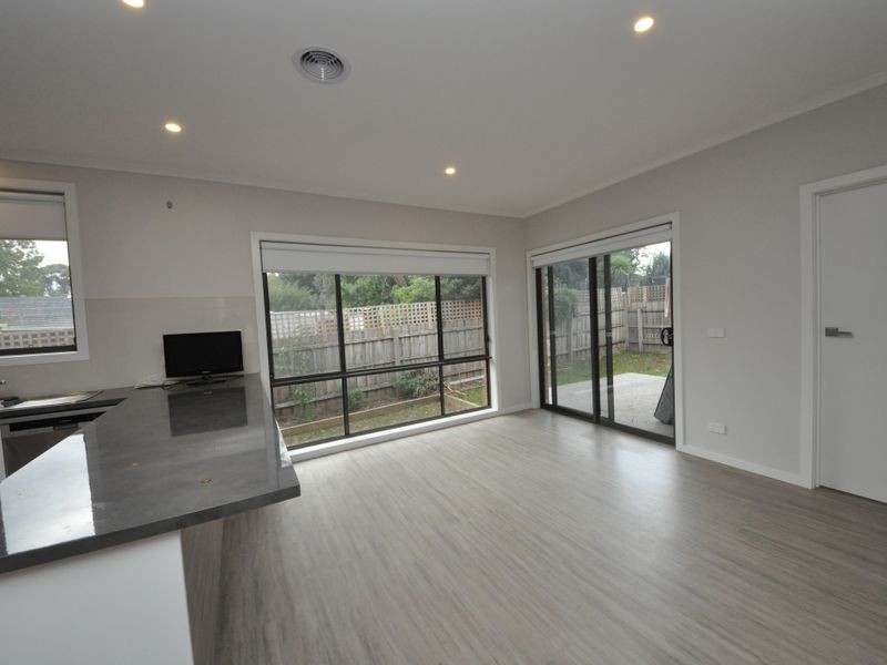 25 Durham Road, Kilsyth VIC 3137