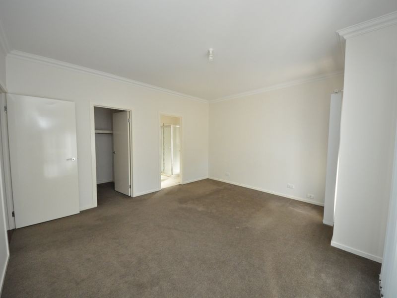 270 Dorset Road, Croydon VIC 3136