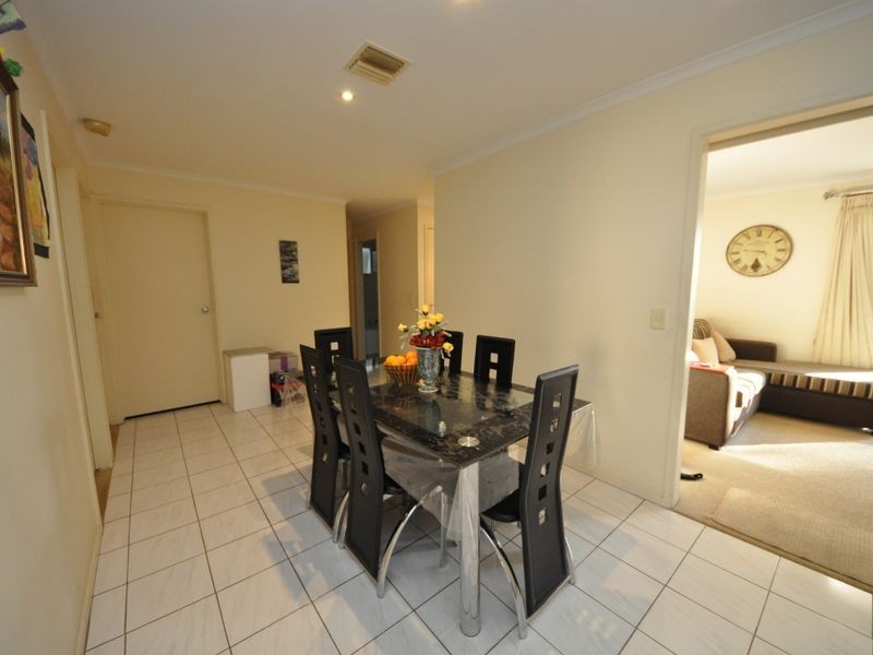2 Tara Close, Croydon VIC 3136