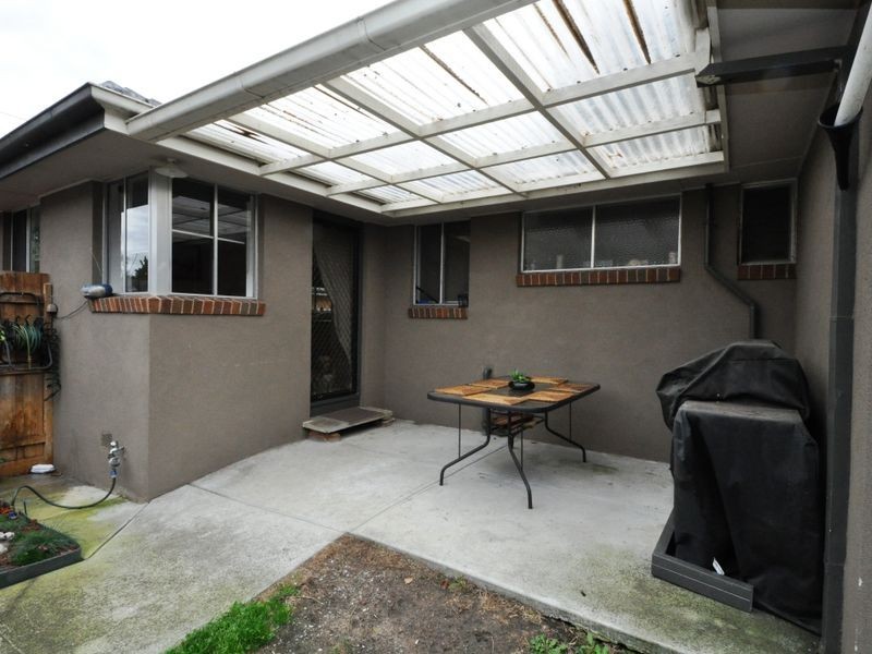 1/32 Hillview Drive, Kilsyth VIC 3137