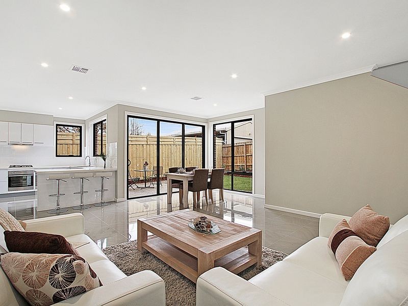 1A Midhurst Road, Croydon VIC 3136