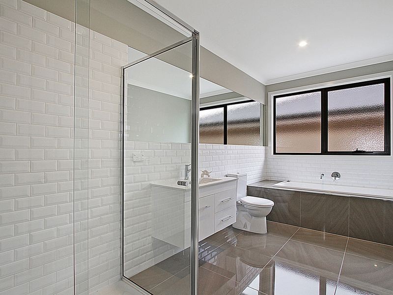 1A Midhurst Road, Croydon VIC 3136