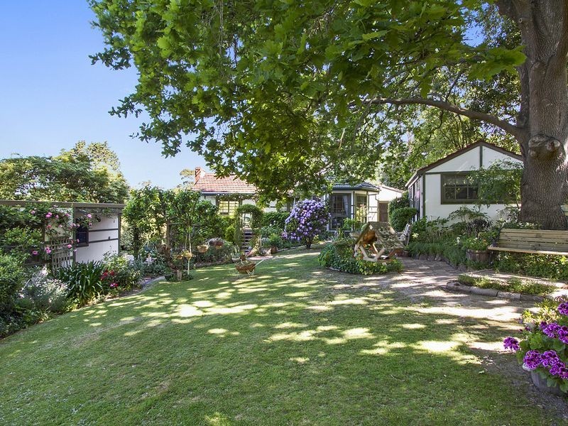 18 Stirling Road, Croydon VIC 3136