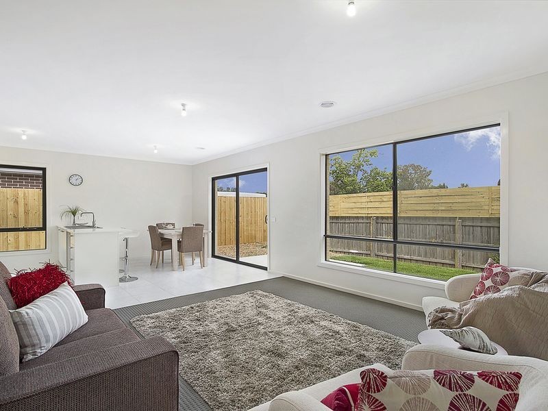2 White Flats Tce(off 448 Maroondah Hwy), Croydon VIC 3136