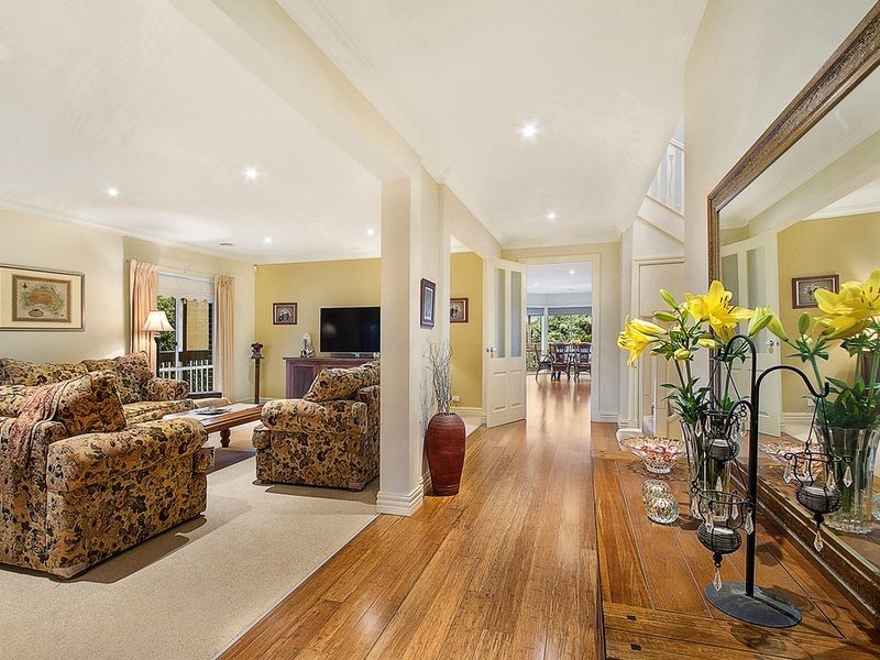3 Valley Park Drive, Mooroolbark VIC 3138