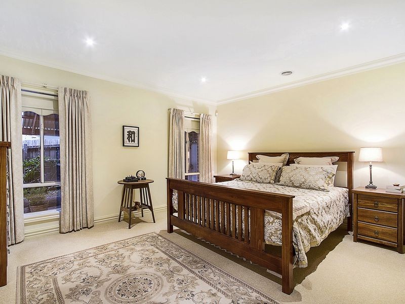 3 Valley Park Drive, Mooroolbark VIC 3138