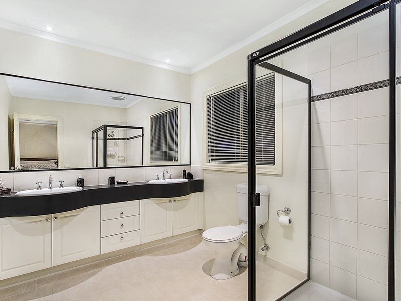 3 Valley Park Drive, Mooroolbark VIC 3138