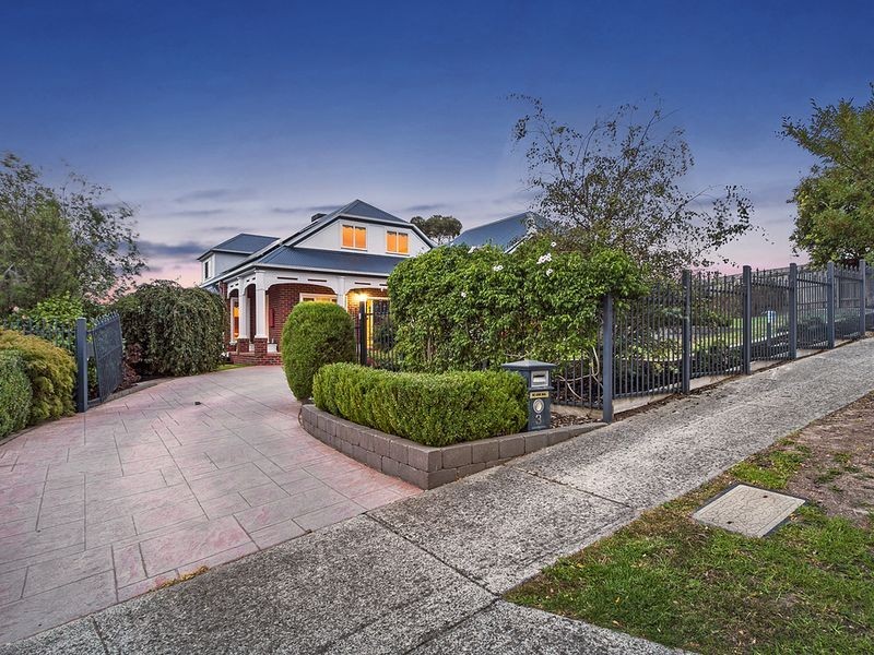 3 Valley Park Drive, Mooroolbark VIC 3138