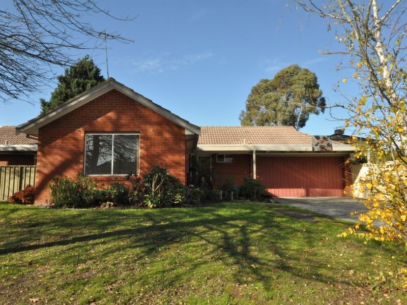 15 Carol Hancock Place, Croydon North VIC 3136