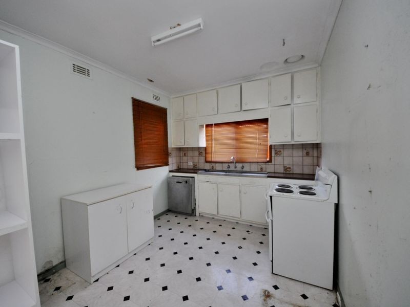 3 Mena Avenue, Croydon VIC 3136