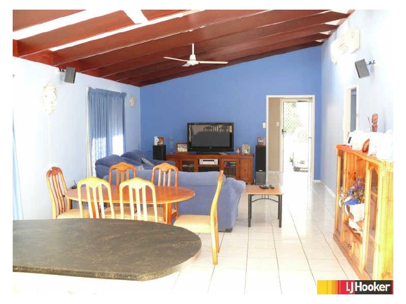 30 Bradman Drive, Glenella QLD 4740