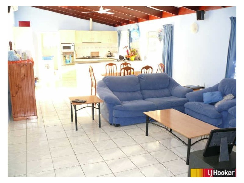 30 Bradman Drive, Glenella QLD 4740