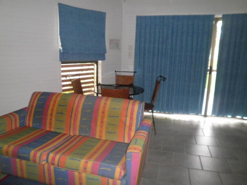 Bungalow 4 Ko-Huna  Sands Resort, Bucasia QLD 4750