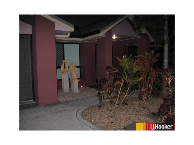 41 Wing Cresent, Mount Pleasant QLD 4740