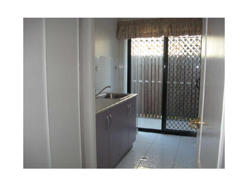 41 Wing Cresent, Mount Pleasant QLD 4740