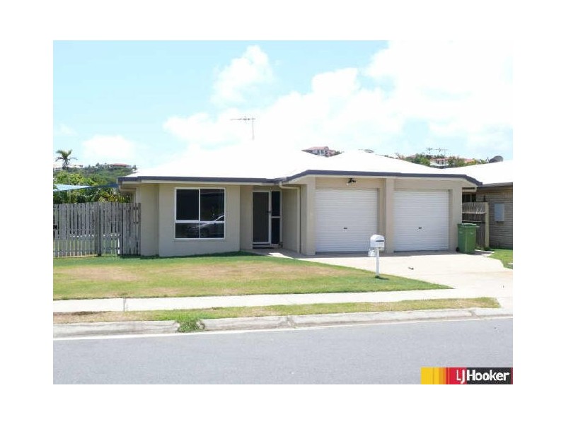 1 Sunseeker Court, Blacks Beach QLD 4740