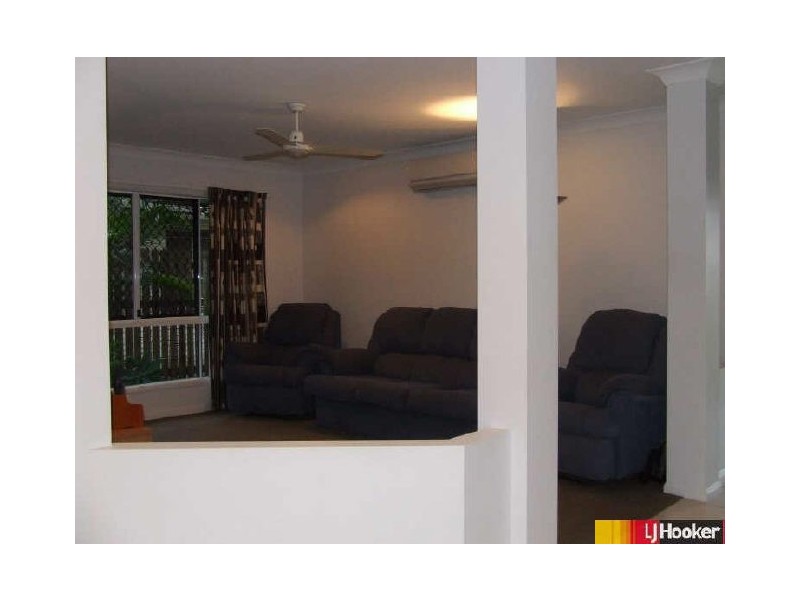 1 Sunseeker Court, Blacks Beach QLD 4740