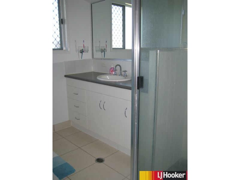 1 Sunseeker Court, Blacks Beach QLD 4740