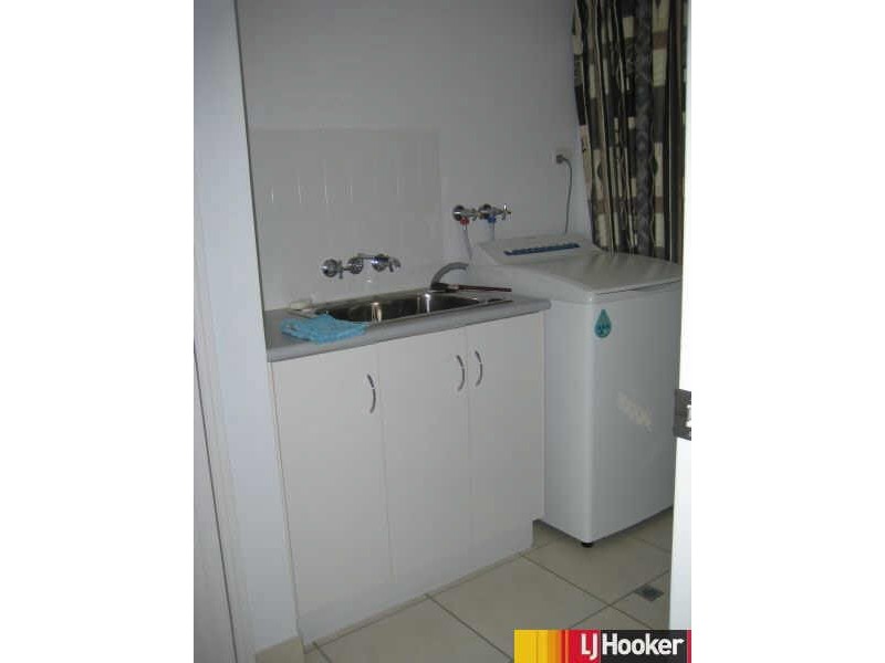 1 Sunseeker Court, Blacks Beach QLD 4740