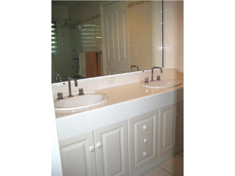17 Barbat Court, Andergrove QLD 4740