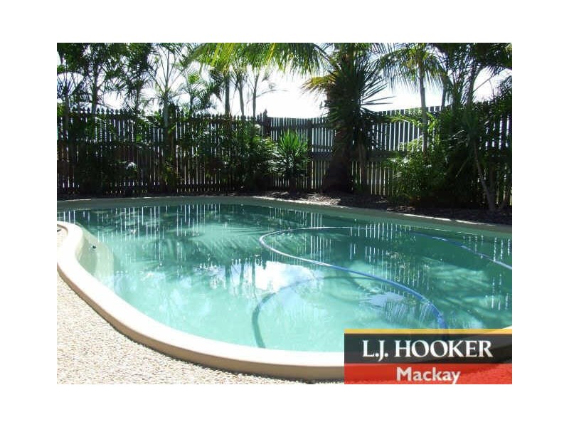 52 Caledonian Drive, Beaconsfield QLD 4740