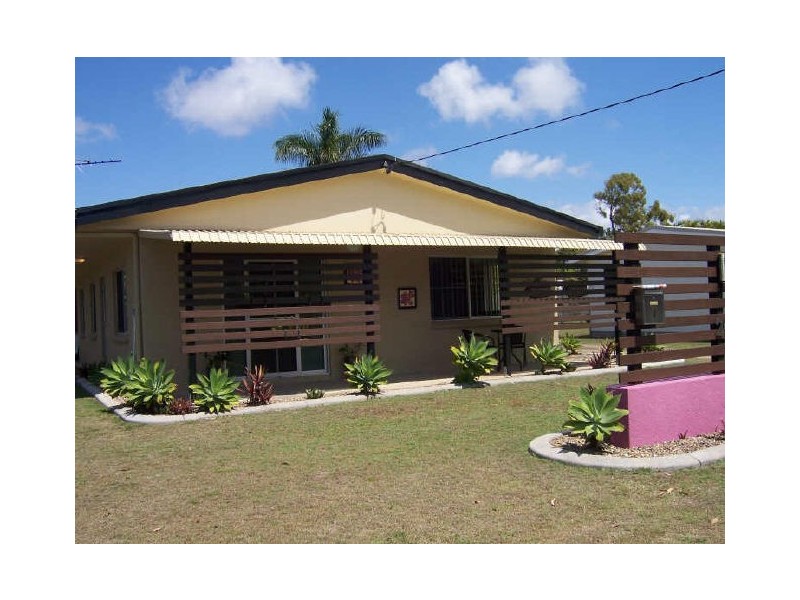 2/22 The Barrons Drive, Andergrove QLD 4740