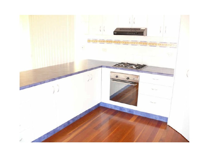 5 Murray Close, Rural View QLD 4740