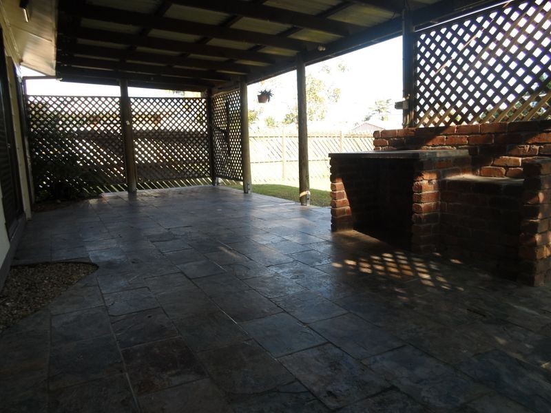 17 Crispin Drive, Mount Pleasant QLD 4740