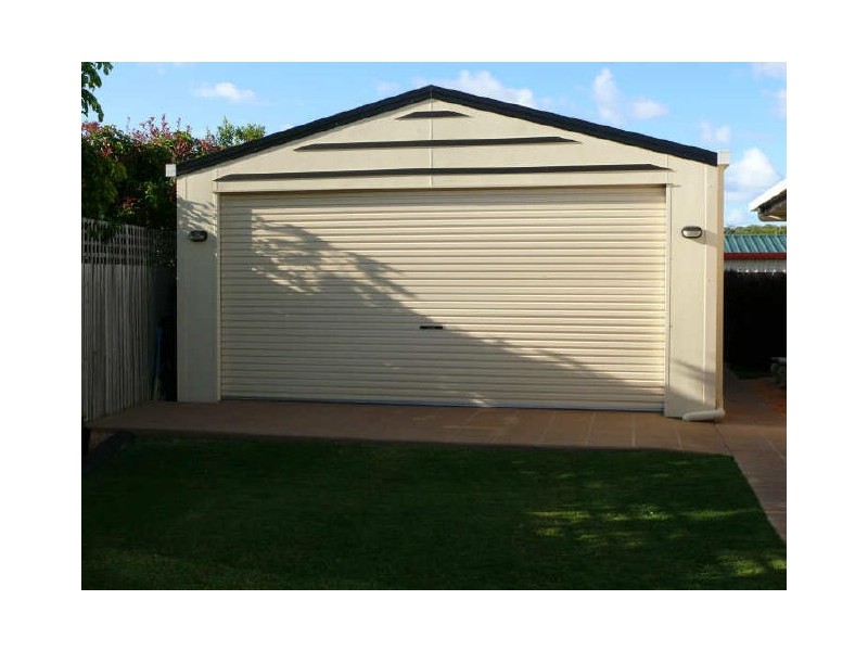 5 Beachside Place, Shoal Point QLD 4750