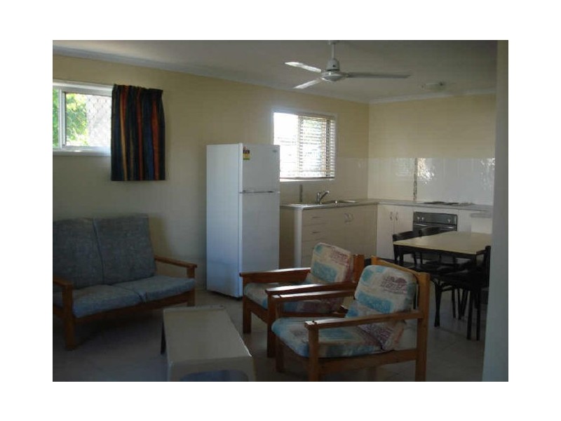 2/10 Ready Street, Mackay QLD 4740