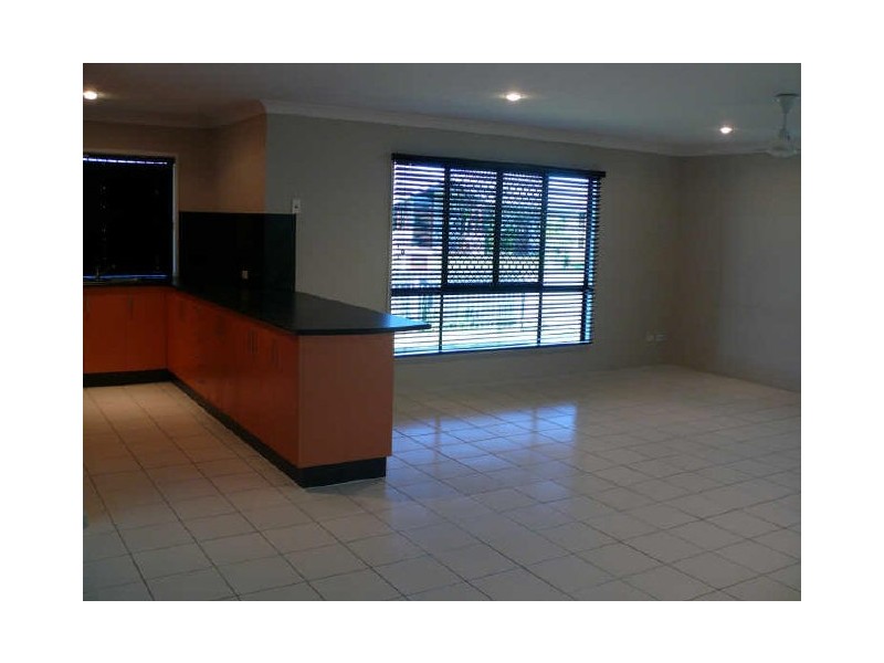 3 Antonia Court, Glenella QLD 4740