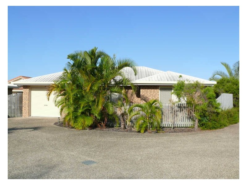 4/3 Ribbon Court, Glenella QLD 4740