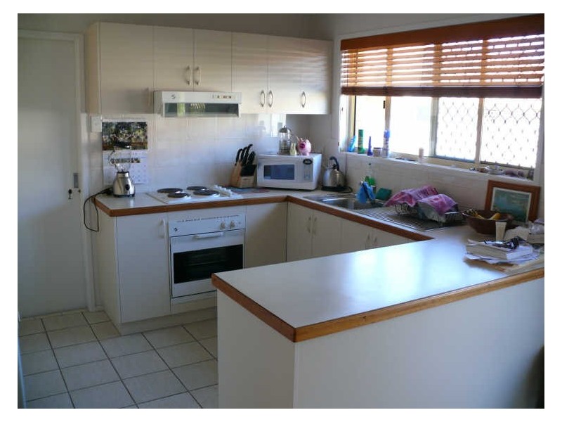 4/3 Ribbon Court, Glenella QLD 4740