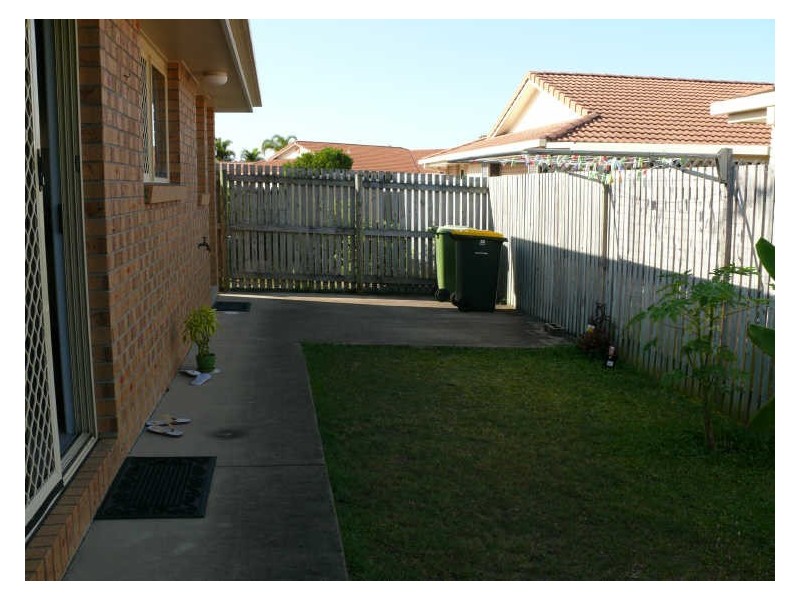 4/3 Ribbon Court, Glenella QLD 4740