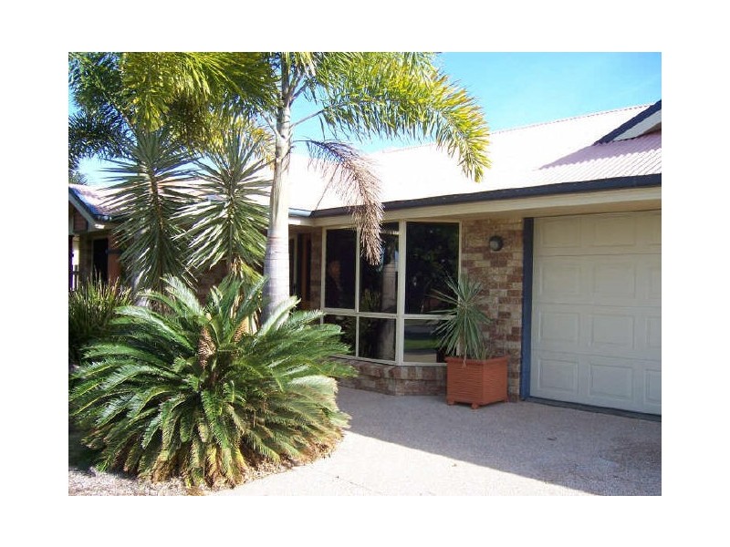 25 Marine Parade, Bucasia QLD 4750