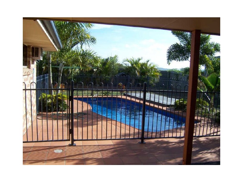 25 Marine Parade, Bucasia QLD 4750