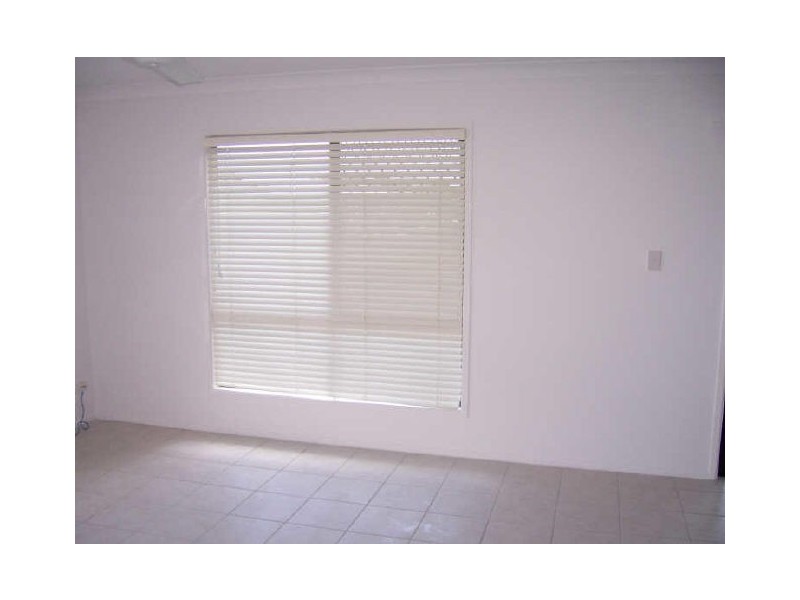 1 Antonia Court, Glenella QLD 4740